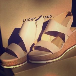 Lucky Brand Beige Bylanna Wedge Sandal 9.5